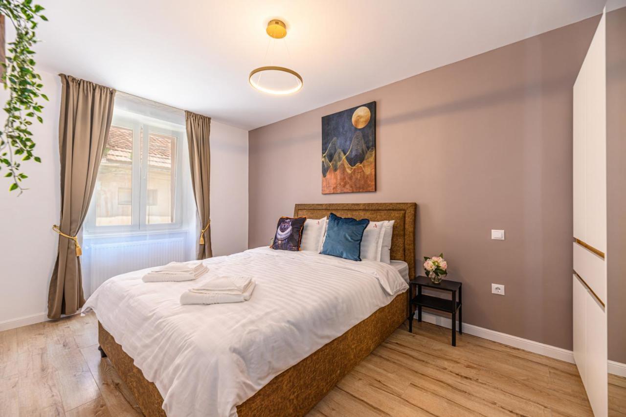 Schei Gate Apartment Braşov Buitenkant foto